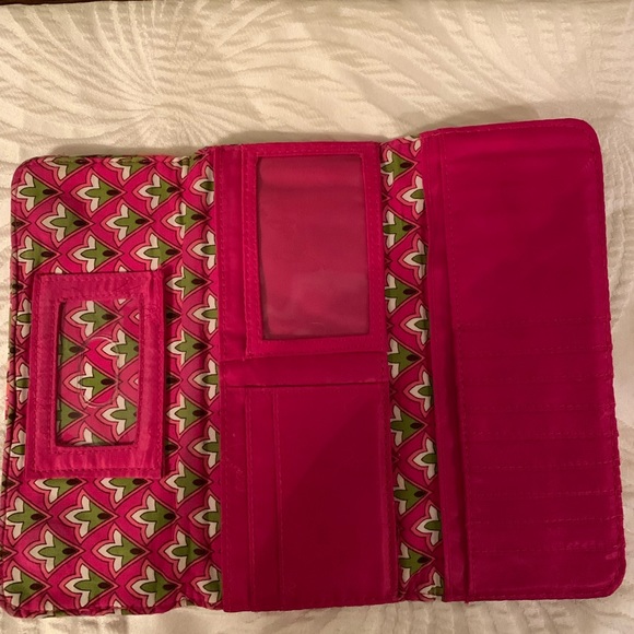Vera Bradley with matching wallet and wristlet - Picture 5 of 10